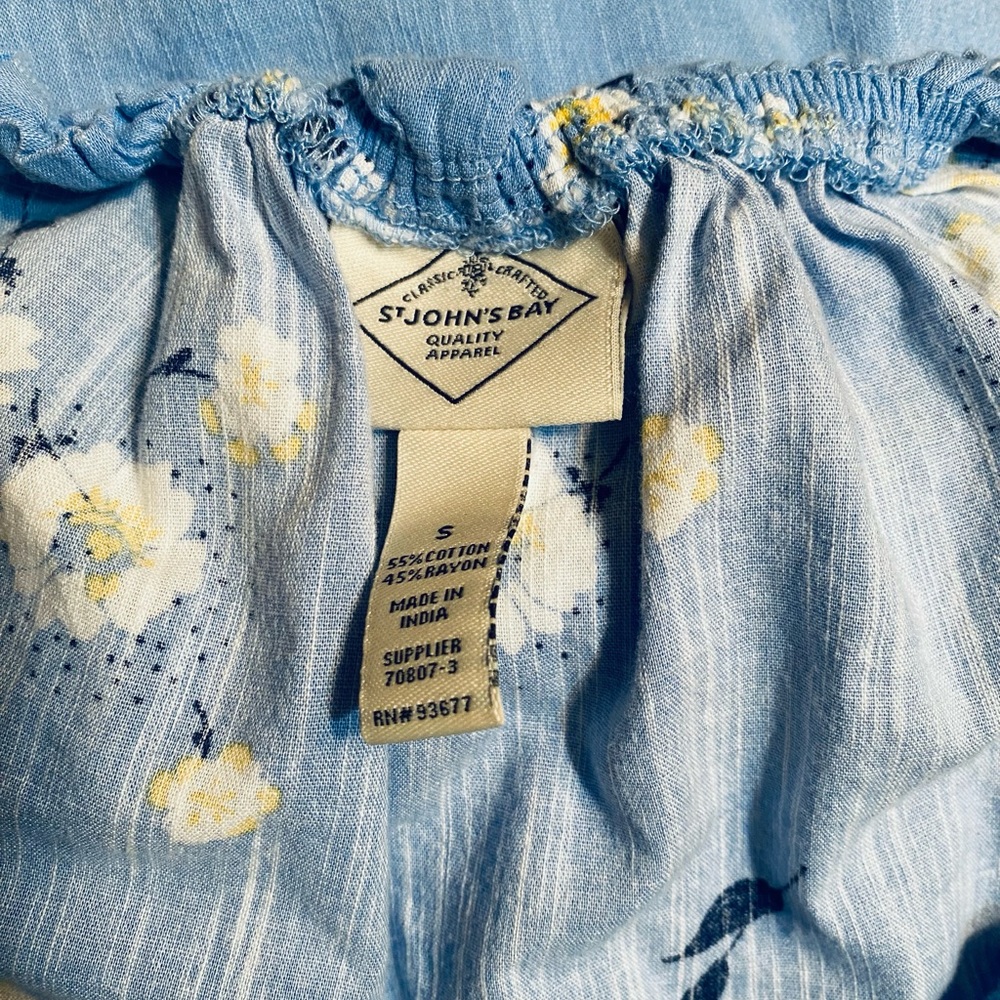 💙St. John’s Bay Blouse💙 - Picture 5 of 5